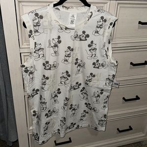 NWT Walt Disney World Mickey Mouse Tank Top Size Large